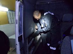 На пункті пропуску "Ужгород" знову вилучили автомобіль з цигарками 